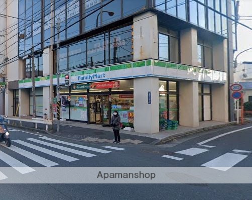 コンビニ　ファミリーマート（コンビニ）まで247m