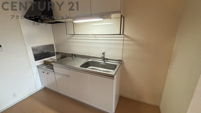 キッチン　壁付けキッチンでスペースを最大限有効活用できます！