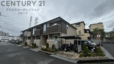 建物外観　敷地内に駐車場あります！