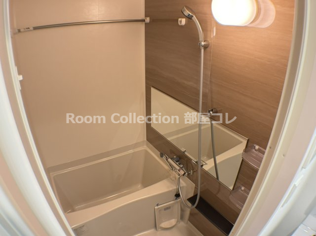 バス・シャワールーム　※同物件他部屋写真 反転、色違いの場合有 現況優先
