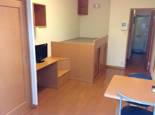 その他部屋・スペース　居間（ベランダ側）