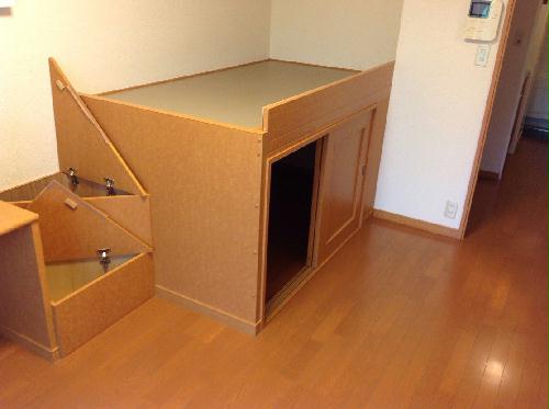 収納　収納付きベッド