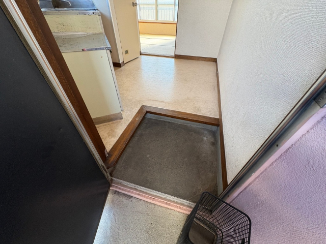 玄関　お掃除しやすいシャワールーム。