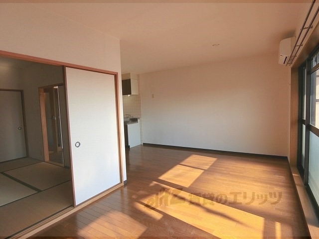 居室・リビング　洋室