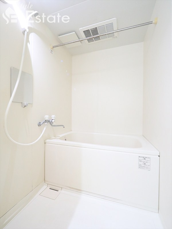 バス・シャワールーム　バスルーム