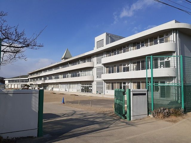 小学校　大和町立小野小学校（小学校）まで750m