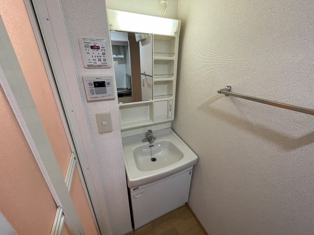 洗面設備　忙しい朝には欠かせない洗面所です