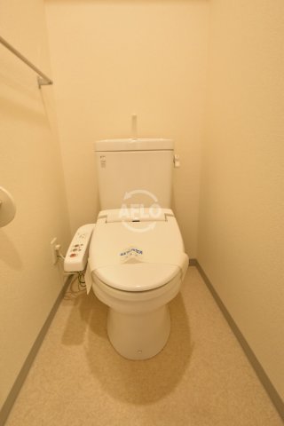 トイレ　ノースヴィレッジ壱番館　温水洗浄便座