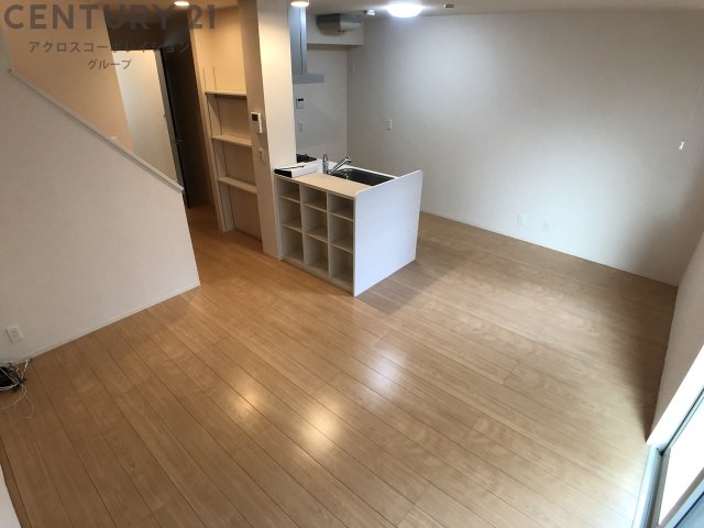 居室・リビング　カウンターキッチンのあるリビングです♪