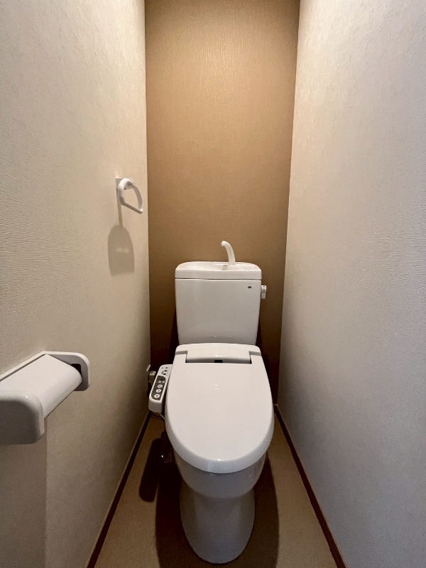 トイレ　※別部屋参考写真