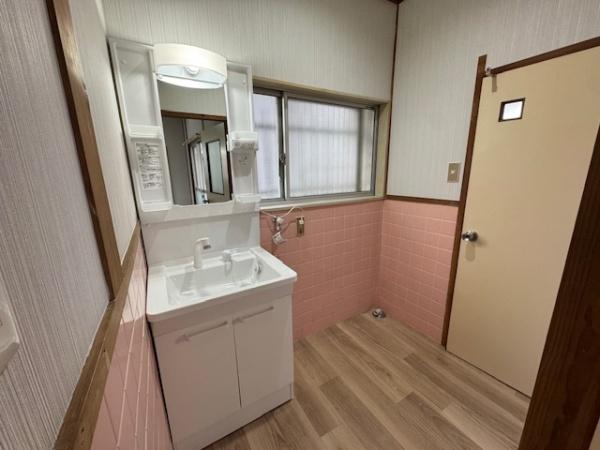 曽根楢崎貸家の居間写真