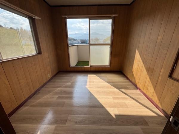曽根楢崎貸家の内装写真