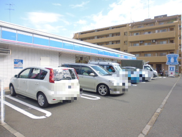 コンビニ　ローソン　栗木一丁目店（コンビニ）まで350m