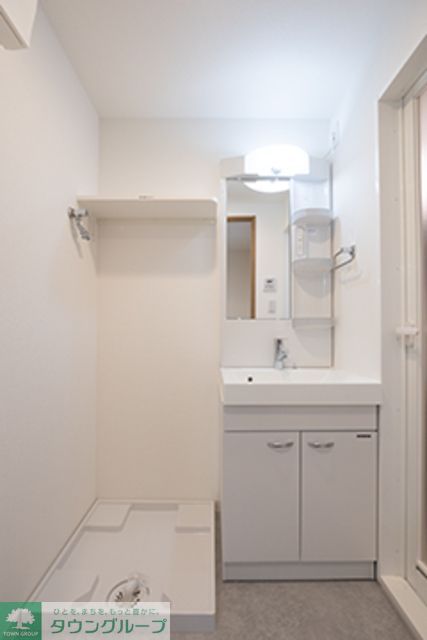 洗面設備　※写真は同タイプ住戸です。