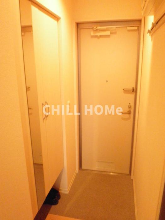 玄関　当社、チルホームのHPもご覧ください(^^)/物件情報多数♪