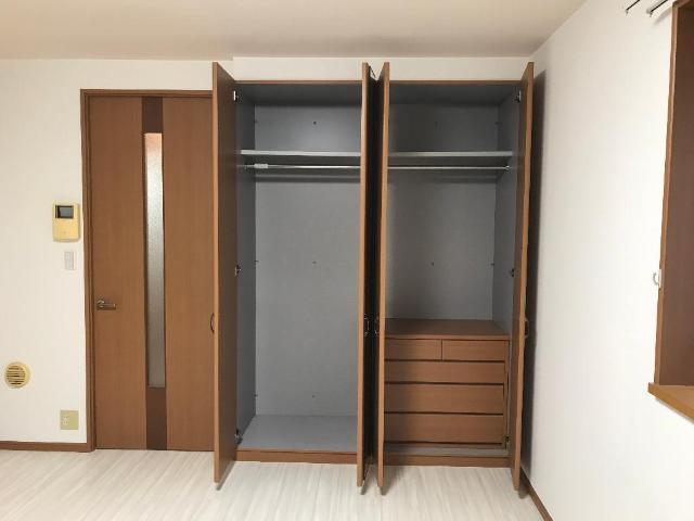収納　クローゼット