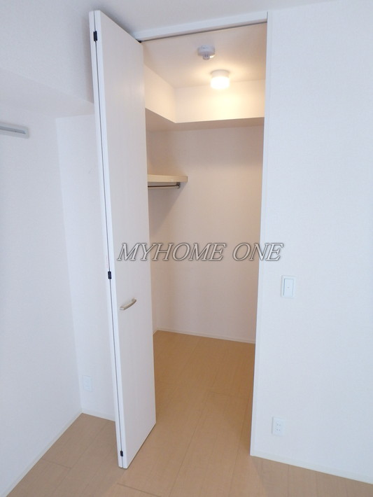 収納　ウォークインクローゼット