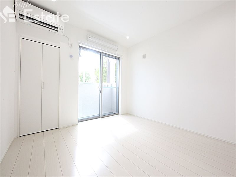 居室・リビング　内装