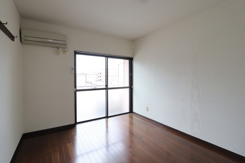 居室・リビング　同室参考写真