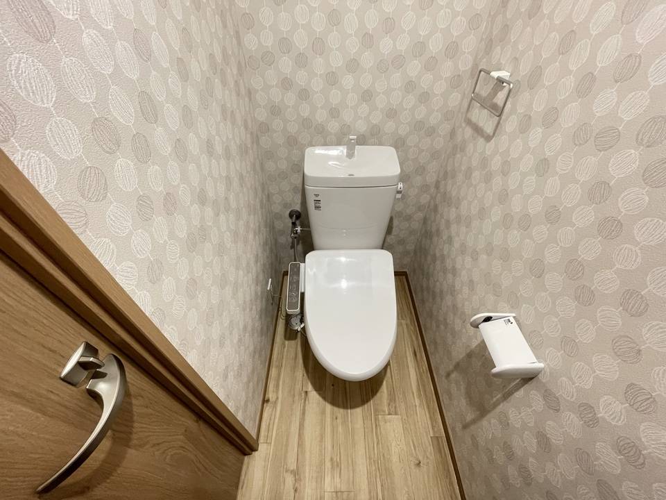 トイレ　トイレ