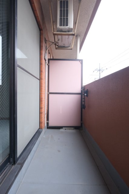 バルコニー　陽当たり良好なバルコニーです