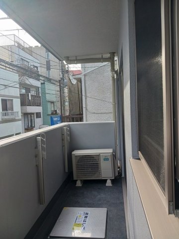 バルコニー　お洗濯にも便利なバルコニー付き