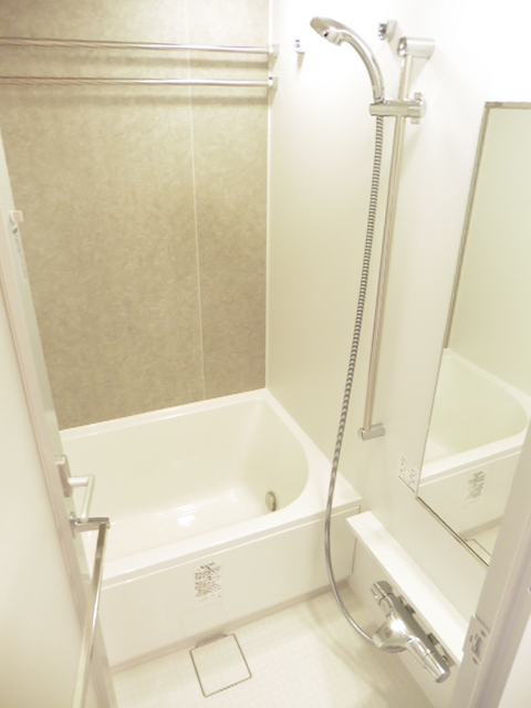 バス・シャワールーム　バス※別部屋参考写真