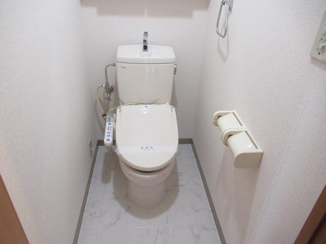 トイレ　シャワー付トイレ