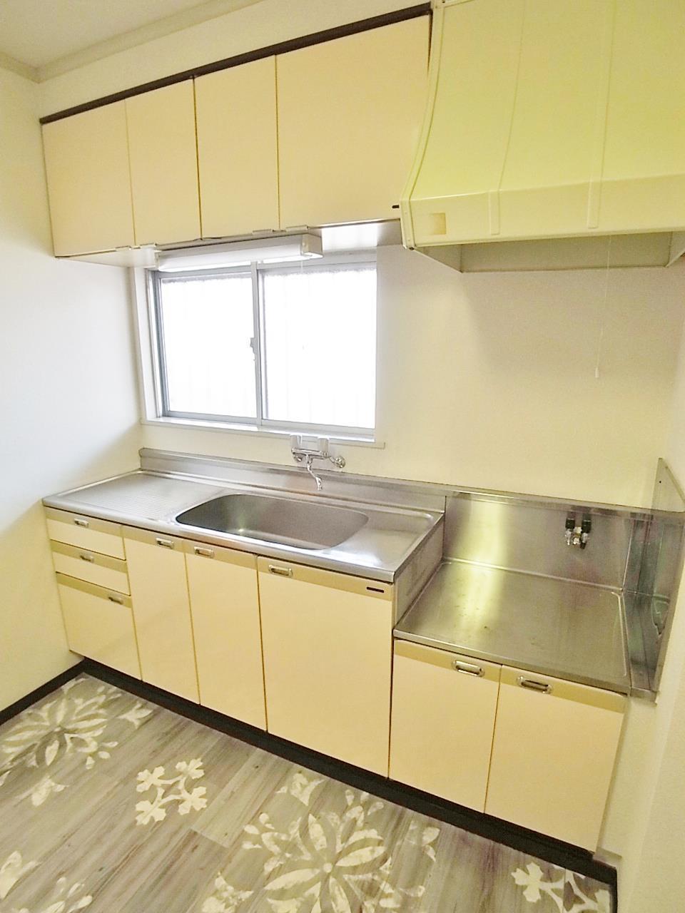 キッチン　ガスコンロ設置可能なキッチン