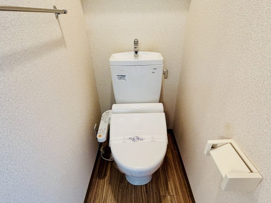 バス・シャワールーム　※別部屋の写真です