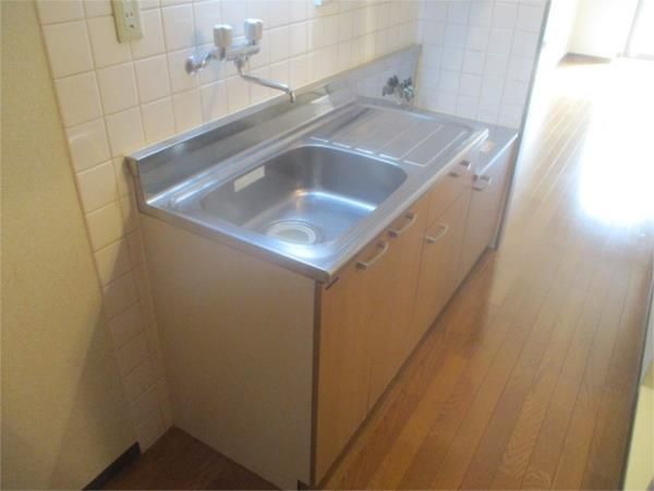 キッチン　※別部屋参考写真