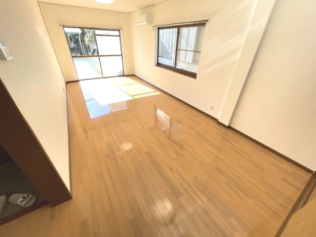 居室・リビング　使いやすい居間です