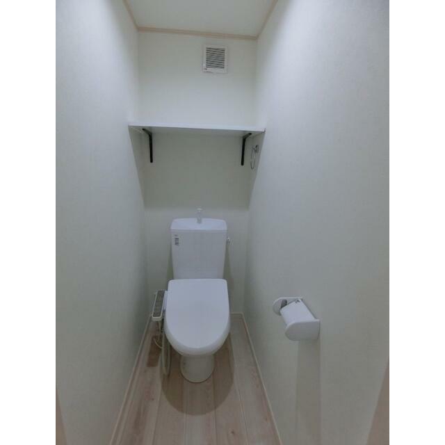 トイレ　嬉しいバストイレ別！ウォシュレットつき！