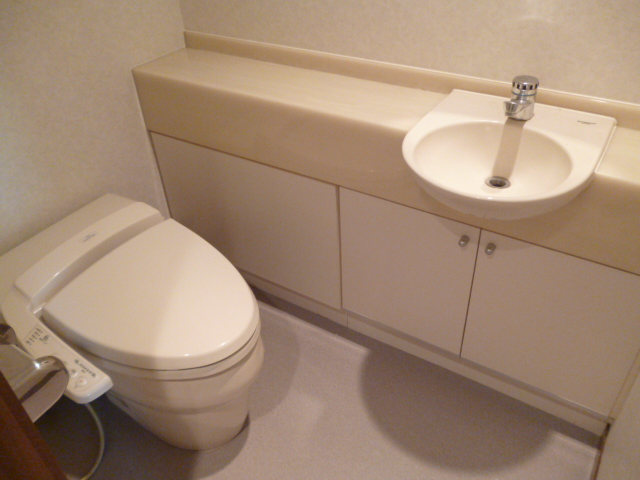 トイレ　トイレ