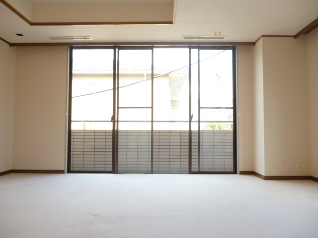 居室・リビング　内観