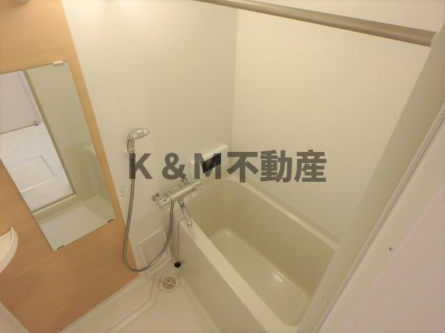 バス・シャワールーム　浴室ＴＶ・浴室乾燥機付き?