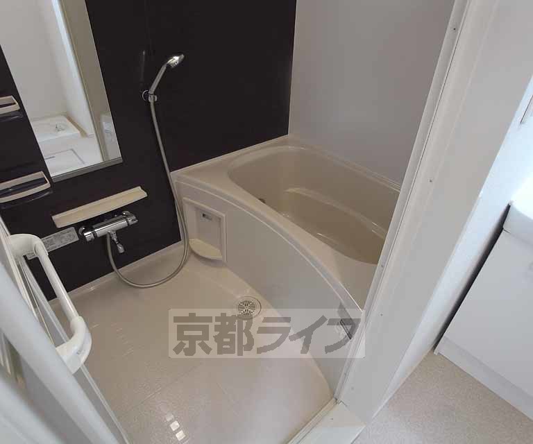 バス・シャワールーム　きれいなバスです