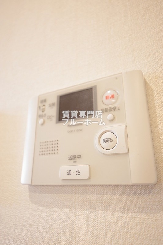 セキュリティ　モニタ付きインタホーン！