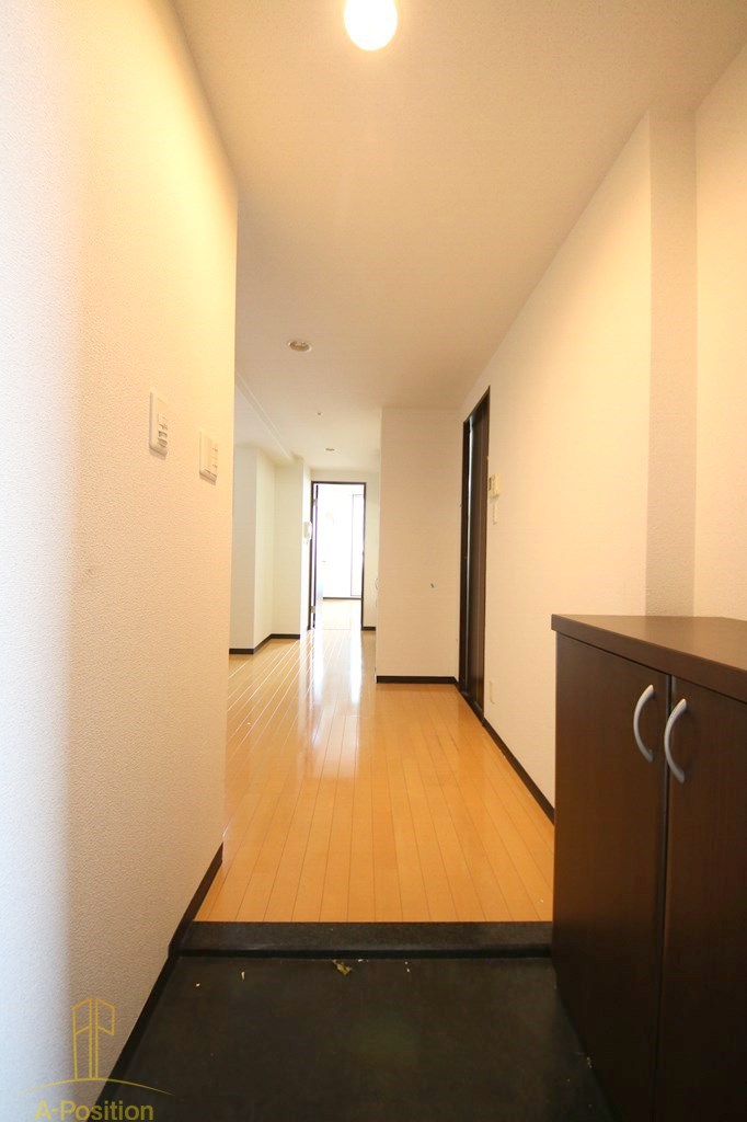 玄関　クレイルタワー