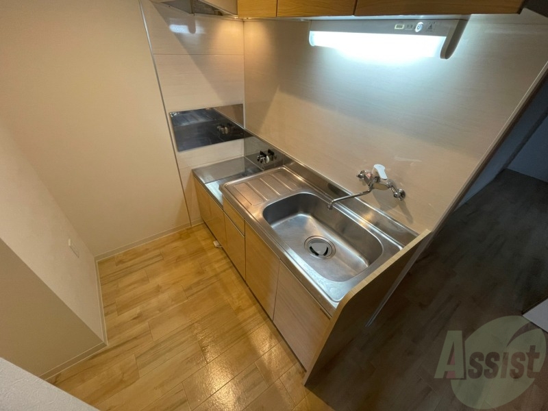 キッチン　キッチンです。ご自身でコンロを設置していただけます。