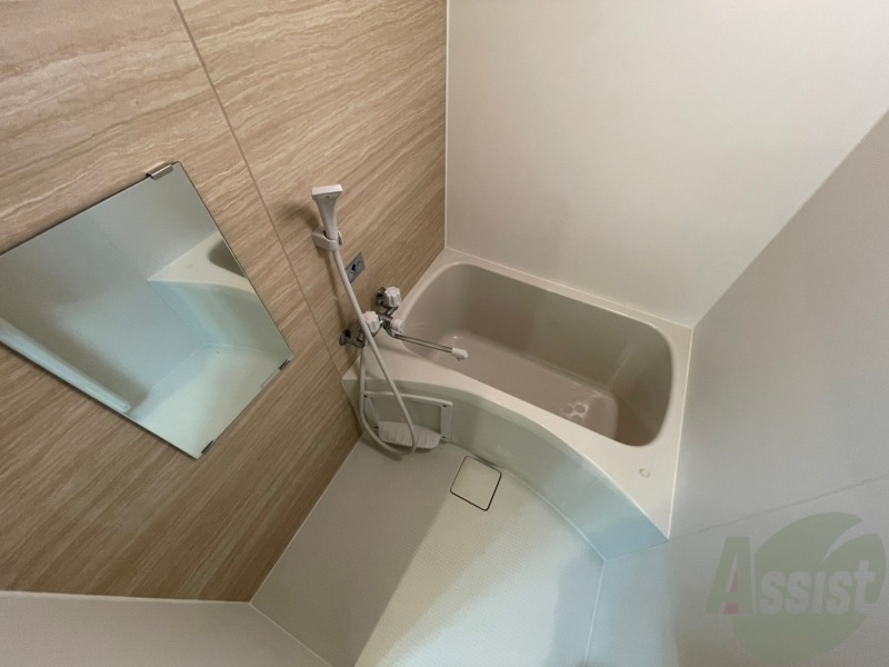 バス・シャワールーム　お風呂になります。一日の疲れを癒してくださいね。