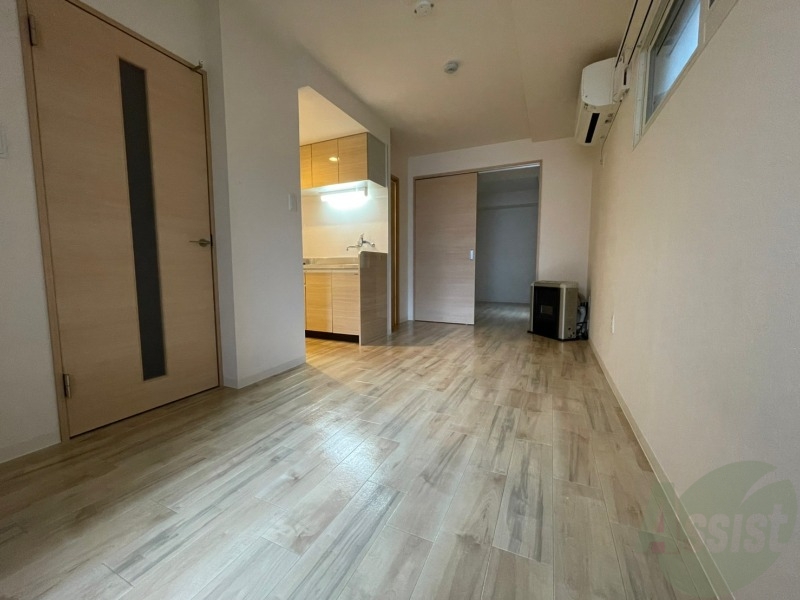 居室・リビング　広くてきれいなリビングです！快適に過ごせそうですね。