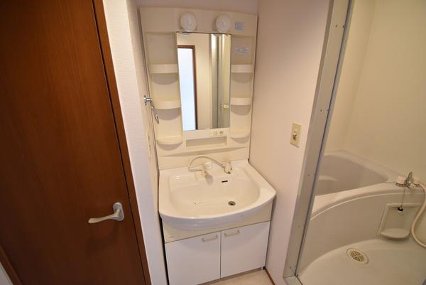 洗面設備　同仕様写真