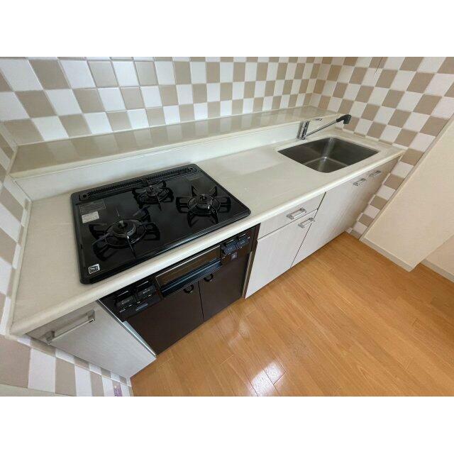 キッチン　※別部屋参考写真