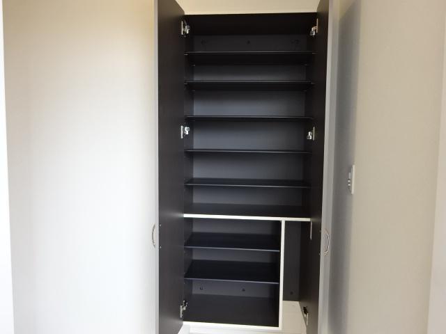 収納　シューズクローク