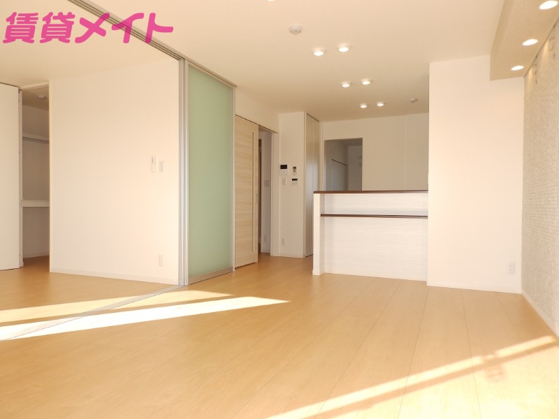 居室・リビング　同型別室のお写真です