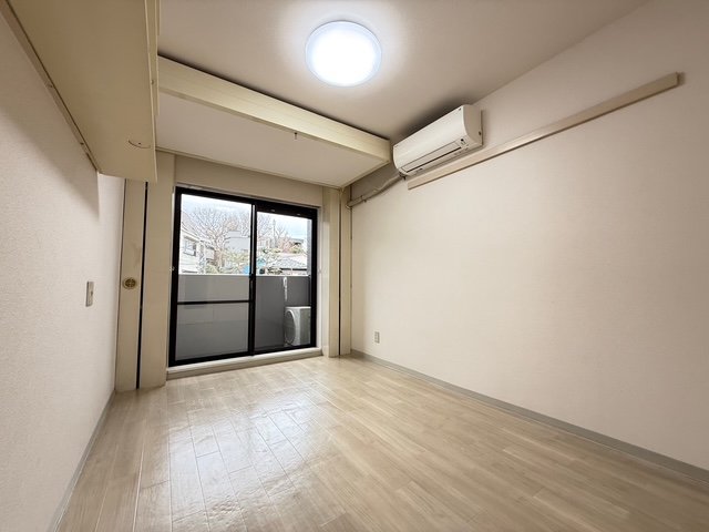 居室・リビング　ゆったり過ごせる居間です