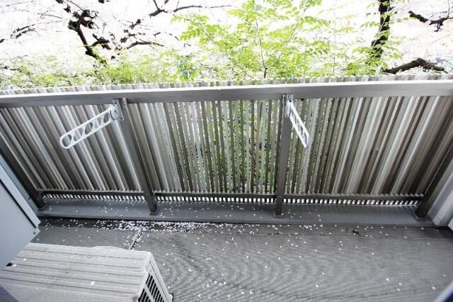 バルコニー　※別部屋の参考写真です。