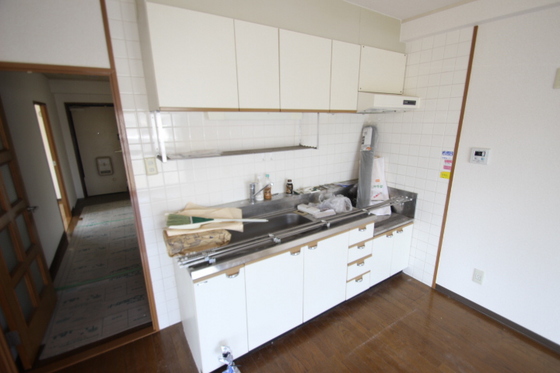 キッチン　※別号室の写真を使用しております。