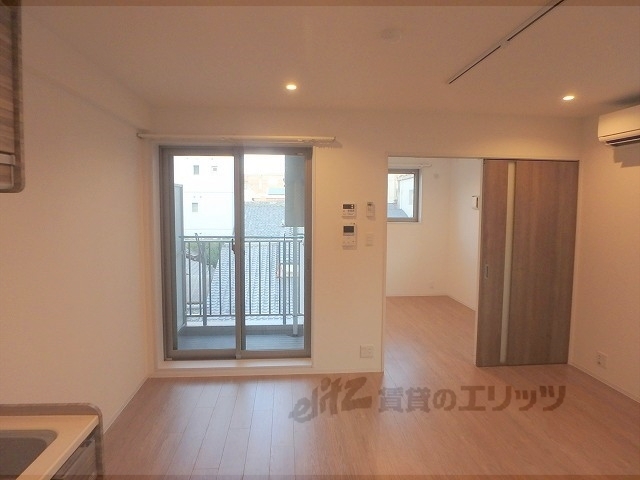 居室・リビング　リビング